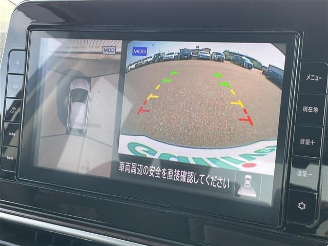 【アラウンドビューモニター】上から見下ろしたように駐車が可能です。安心して縦列駐車も可能です。