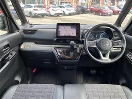 【インパネ全体】全方位で視界が広く、高い目線で運転もしやすいです！