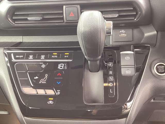 お問い合わせは0436-42-1160まで、お気軽にどうぞ♪千葉日産は水曜日が定休日となりますが、10時から18時まで営業しております。火曜日も連休の場合もございますので、ご留意くださいませ。