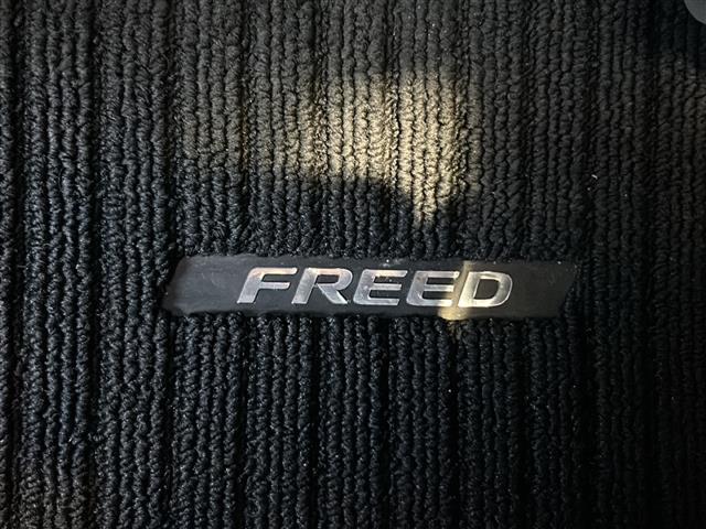 【付属品】このクルマ限定で使える装備品が付いています！使い方などはぜひ実際に店舗にお越しいただき、専門スタッフにお尋ねください！