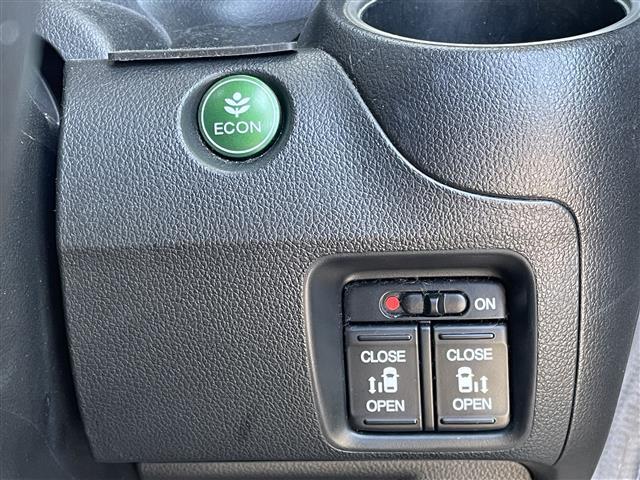 みなさまのお車選びのお手伝いをさせてください！スタッフ一同心よりご来店、お問い合わせをお待ちしております！