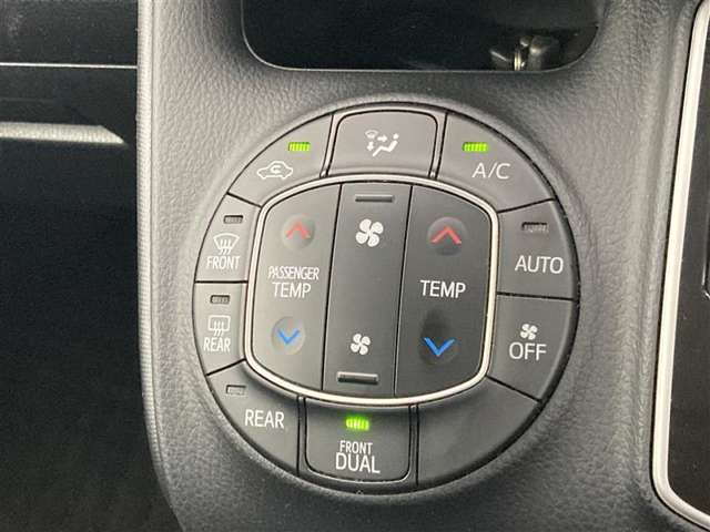 オートエアコンは温度を設定するだけで、自動で風量などを設定してくれます。運転しながら操作も必要ないので、安全性も向上します。