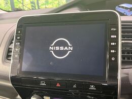 【純正9型ナビ】人気の純正ナビを装備。オーディオ機能も充実しており、Bluetooth接続すればお持ちのスマホやMP3プレイヤーの音楽を再生可能！毎日の運転がさらに楽しくなります！！