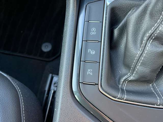 車検、鈑金、ドライブレコーダーの取り付けも承っております！お気軽にご相談ください！