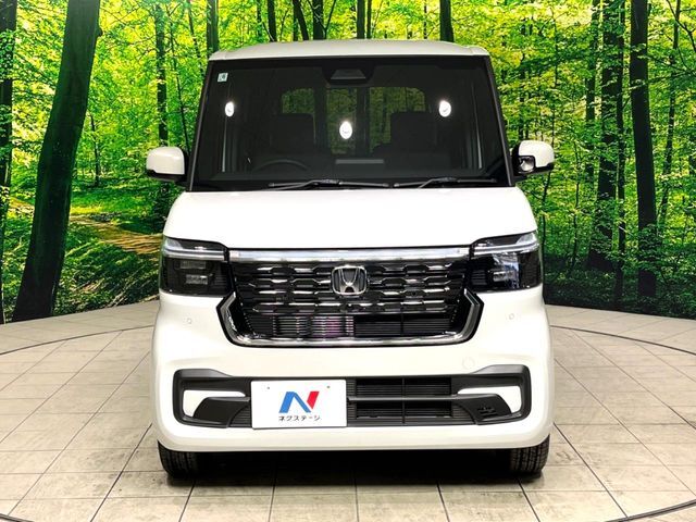 弊社では、全車『修復歴なし』のお車のみ取り扱っております。専任バイヤーによる厳選した仕入れの後、入庫後の車両チェックを行い、ネクステージが認定した高品質な中古車をご提供しております。