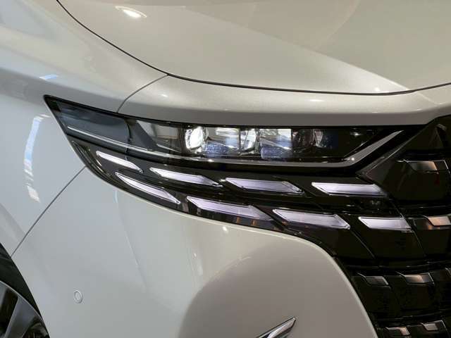 LEDヘッドライト☆彡デイライト機能付きでカッコよく仕上がっております！ 株式会社三和サービスDuxy可児店TEL0574-61-3333 〒509-0203 岐阜県可児市下恵土字広瀬5864-1全国各地からお問合せお待ちしておりますね