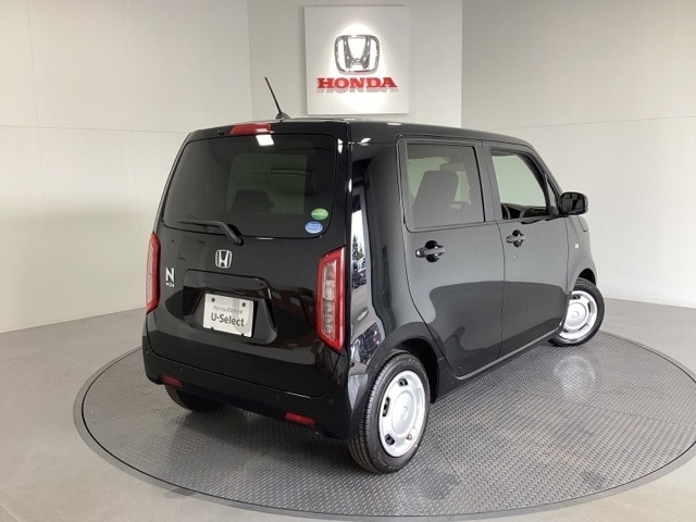 【Honda認定中古車 U-Select】　は3つの安心をお約束します。　1　Hondaのプロが整備した安心。 2　第三者機関がチェックした安心。　3　購入後もHondaが保証する安心。
