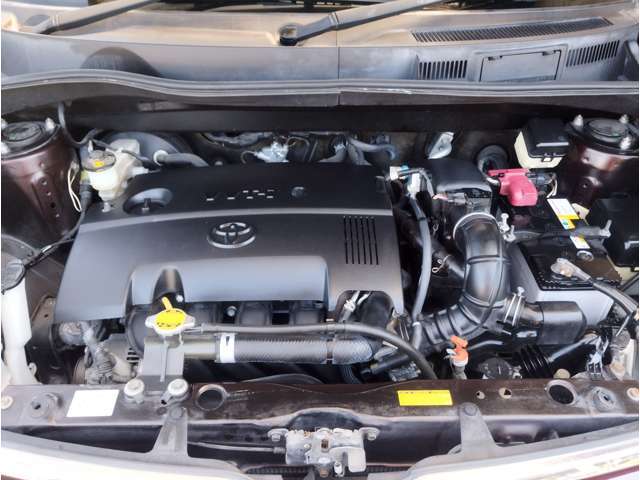 エンジンルームもきれいです。試運転も行いましたが、機関・走行状態ともに良好でした。