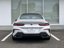 安心のネットワーク。全国187箇所（2025年2月現在）のBMW正規ディーラーのサービスセンターで整備・保証修理を受けることができます。