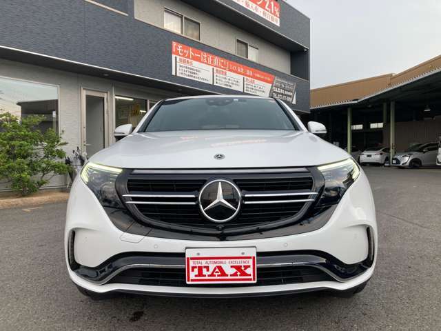 メーカー保証継承後の納車です。費用は車両本体価格に含まれます。全国のディーラーで保証修理が受けられます。一般保証R10年10月まで、駆動用バッテリーはR13年10月までの保証が適用できます。