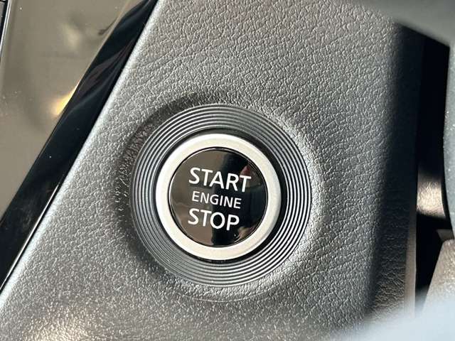 ケイカフェでは、快適なカーライフを過ごしていただくためにオイル交換～定期点検や車検整備なども実施しております。