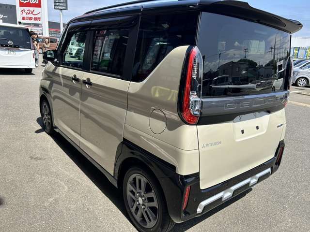 「ケイカフェでは、コロナウイルス対策として納車時に除菌施工を行っています！手が多く触れる内装を除菌することでおクルマの引渡しも安心です♪詳しくはケイカフェまでお問い合わせください！」
