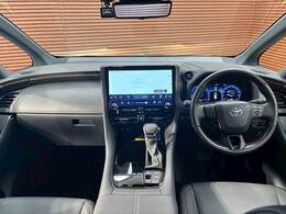 コックピット。車内もキレイで嫌な臭いもありません！ご納車後の臭いが付きにくくなる「空気触媒コーティング」もあります。