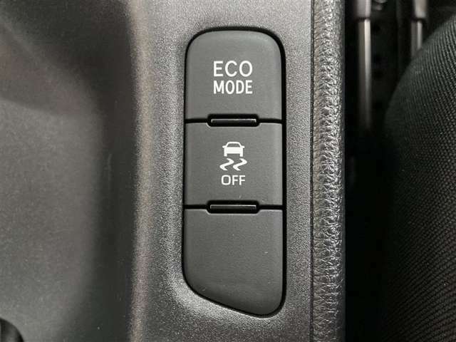 ECOモードはエアコンの利きなどを抑え、低燃費で走れるようにサポートします。