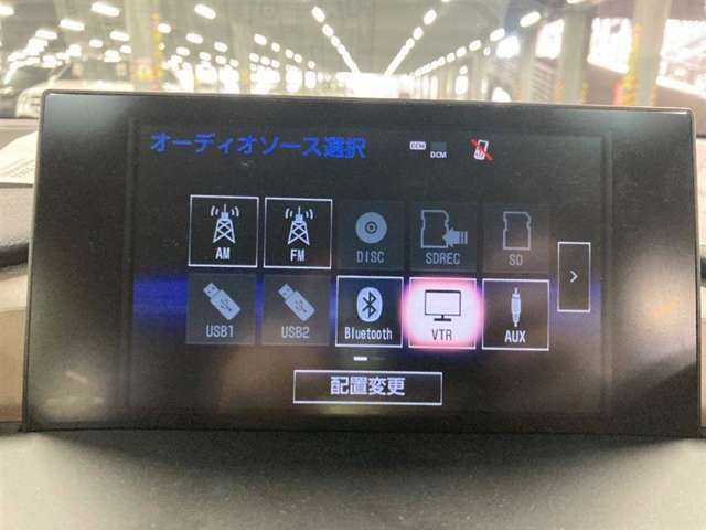 ディスプレイオーディオやカーナビは今やドライブの必需品です。地図情報や音楽や動画をSDカードに記憶できます。