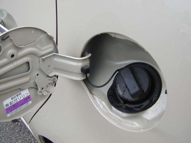 お客様駐車場も広々としておりますので、ご家族でも大丈夫！ご来店心よりお待ちしております♪