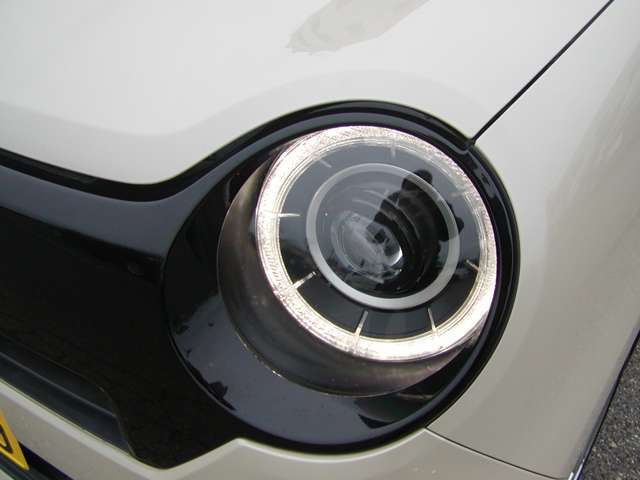 人気のお車ですので、お早目にお問合わせ下さい。在庫状況・車両状態のご質問等、お電話でも承っております。是非一度お問合わせ下さい。