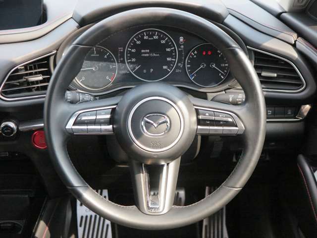 ご覧いただきありがとうございます！車両販売以外でも一般整備や板金など幅広く行っておりますのでお車の事でお悩みの際はお気軽にお問合せ下さい！
