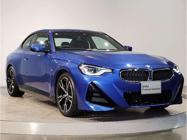 BMW認定中古車は第三者品質評価制度も採用しております。AIS方式による車両品質評価制度も導入し公平な車両コンデション評価を行うことにより車両品質の透明性を高めると同時に更なる信頼と安心をお届けします