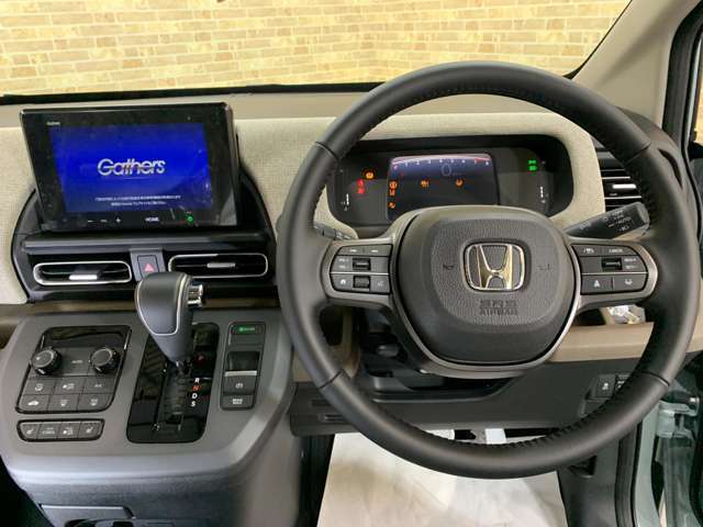 【総在庫500台】届出・登録済未使用車から中古車まで豊富なラインナップを展示中！たくさんの展示車を見て・触れて・試乗してお選び頂けます♪カーセンサー掲載車両以外にも展示しております。