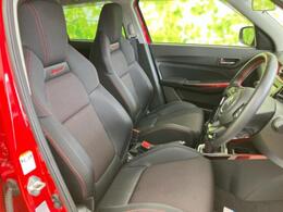 「この車の写真をもっと見たい」「状態が気になる」「この装備はついている？」どんな小さな疑問でもお気軽にお問い合わせください！