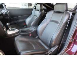 シートのへたりも少なくとても綺麗に保たれております☆