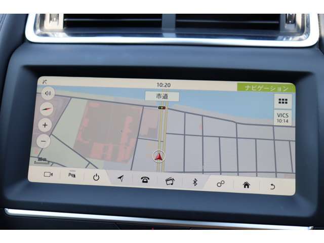 純正ナビゲーション装備。タッチパネル式で、スマートフォンに近い感覚で操作が可能です。