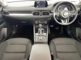 【インパネ全体】全方位で視界が広く、高い目線で運転もしやすいです！