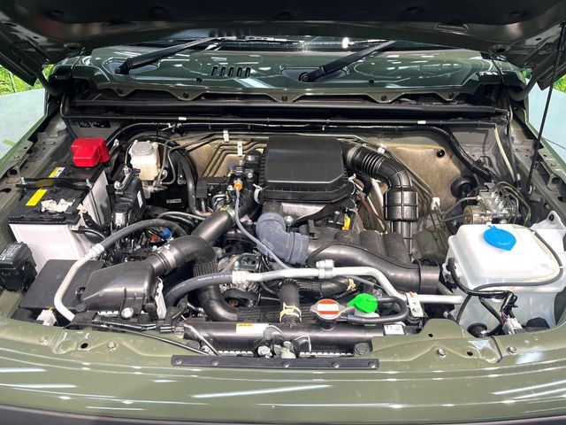 親切・丁寧な専門メカニックスタッフが応対！・車検・点検整備・事故等の修理などアフターサービスも安心。お車のカスタマイズもネクステージのサービススタッフまでご相談ください！