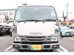 当店の在庫車両の多くは自社リースメンテナンスのユーザー様からの仕入れ車がほとんどになるので、自社工場での点検整備を行った安心安全に乗っていただける車ばかりになるので自信を持ってご案内出来ます！！