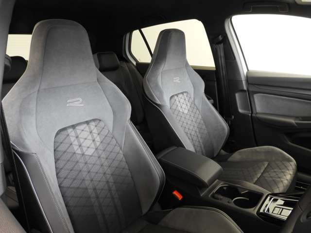 ☆R-Line専用トップスポーツシート☆