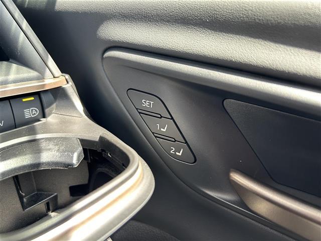 【運転席操作部】快適なドライブを楽しむための機能が装備されています！運転席から触れるので、使いやすいです！除菌プランいれていただくと、さらに清潔で安心していただけます！