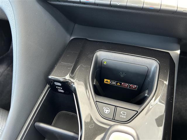【運転席操作部】快適なドライブを楽しむための機能が装備されています！運転席から触れるので、使いやすいです！除菌プランいれていただくと、さらに清潔で安心していただけます！