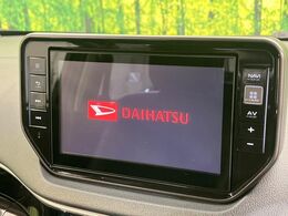 【純正ナビ】人気の純正ナビを装備。オーディオ機能も充実しており、Bluetooth接続すればお持ちのスマホやMP3プレイヤーの音楽を再生可能！毎日の運転がさらに楽しくなります！！