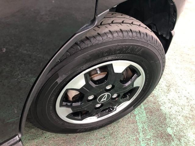 タイヤの山の残りをご確認ください。