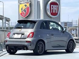 アバルト新車保証継承　自社管理デモカー　デモカーの為、走行距離は表示より伸びている場合があります。予めご了承ください。