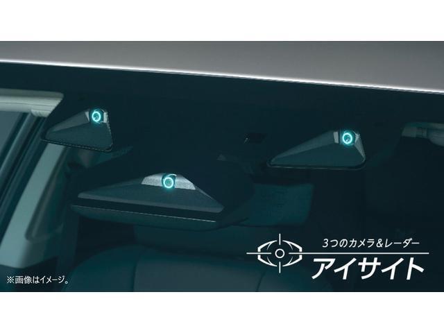 ※写真はイメージアイサイトはステレオカメラによる認識と制御によって、クルマや歩行者、白線などを識別、カラー画像によるブレーキランプの認識など、あらゆるシーンでより高度な運転支援を実現しています。