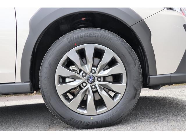 純正18インチアルミホイール、タイヤサイズ 225/60R18