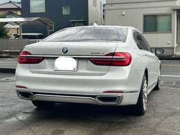 740Liエクセレンス・パノラマサンルーフ・レーザーヘッドライト・ハーマンカードン　スピーカー・アクティブクルーズコントロール・インテリジェントセーフティ・コンフォートアクセス・リアエンターテイメント