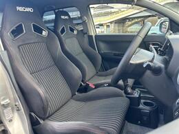 「この車の写真をもっと見たい」「状態が気になる」「この装備はついている？」どんな小さな疑問でもお気軽にお問い合わせください！