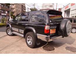 内外装共に程度良好のお車です