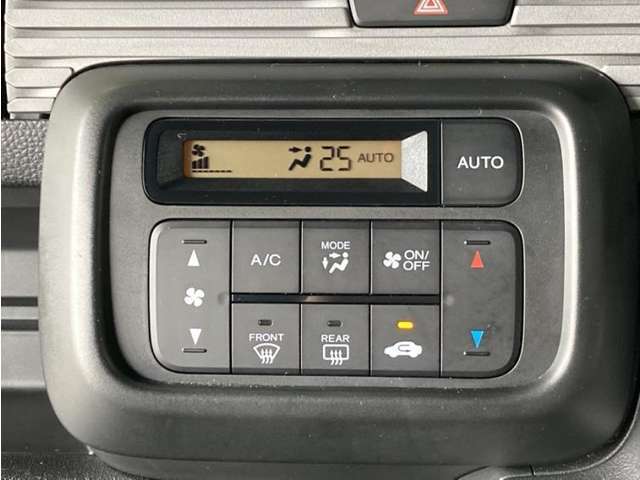 オートエアコン機能なので設定した温度を自動コントロールでキープ☆☆