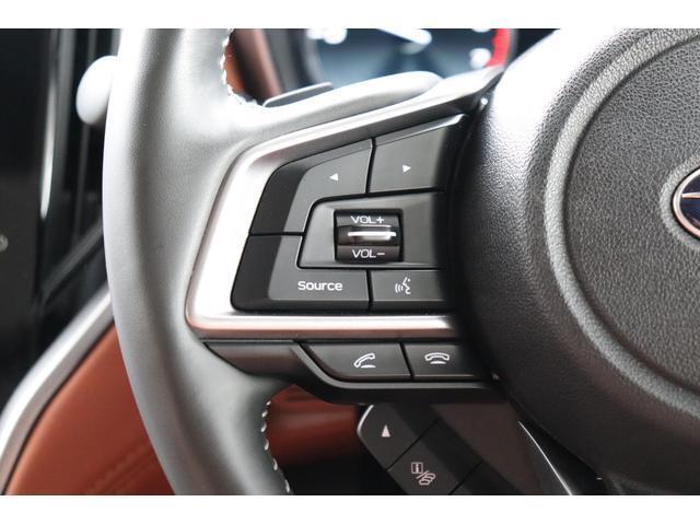 ハンドルから手を放さずにオーディオ類の操作ができます！