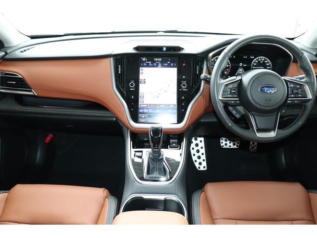 スイッチ類が分かりやすい位置に配置されているインパネ周り。安全なドライブに集中できます！