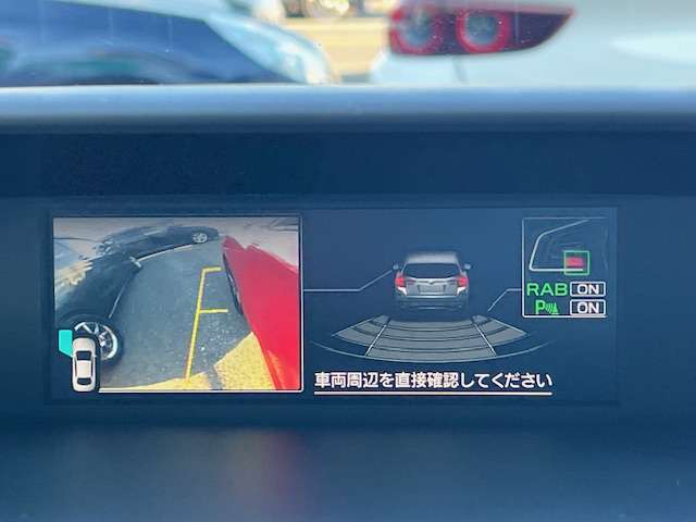 運転者から死角となる左側面前方をサブモニターでカバーできます！