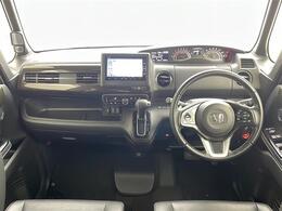 【インパネ全体】全方位で視界が広く、高い目線で運転もしやすいです！