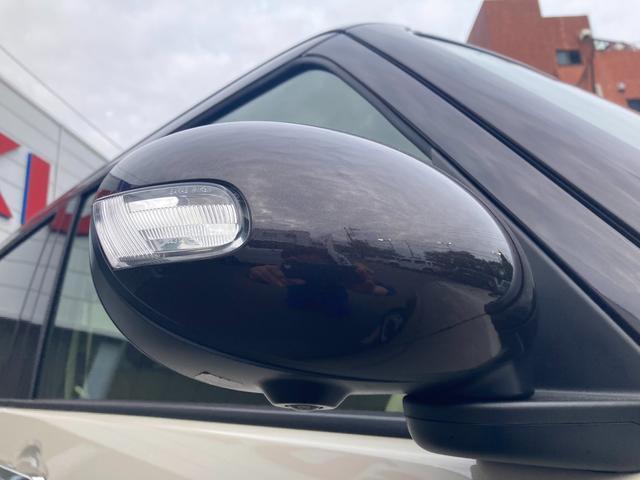 【サイドターンランプ付ドアミラー】おしゃれな車の必須装備！ドアミラーにウインカーが付いているので視認性もアップ！！