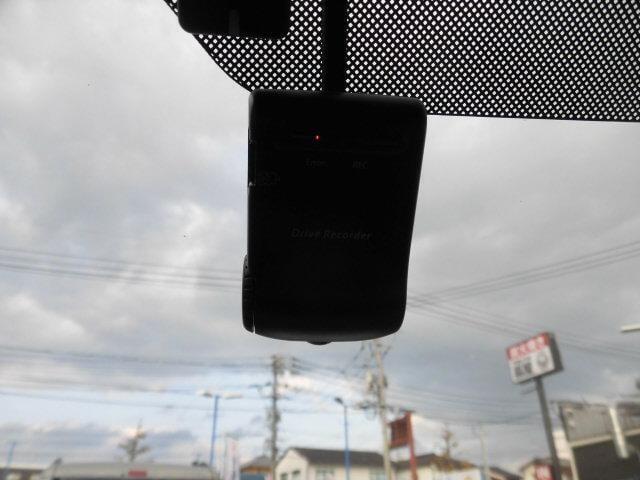 ドライブレコーダーついてます☆