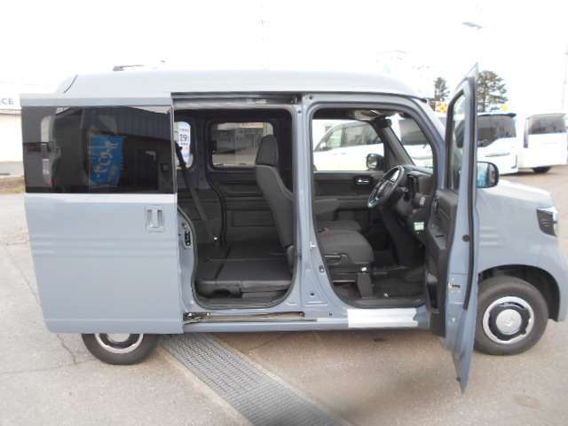中古車をご検討中のお客様！ぜひ、便利なお気に入り登録をご利用くださいませ！クルマの写真のそばにある白い「お気に入り追加」のボタンをポチッとするだけで、気になるクルマにすぐアクセスできます☆
