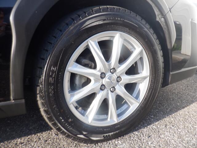 17インチの社外アルミホイール付きです☆（右前）